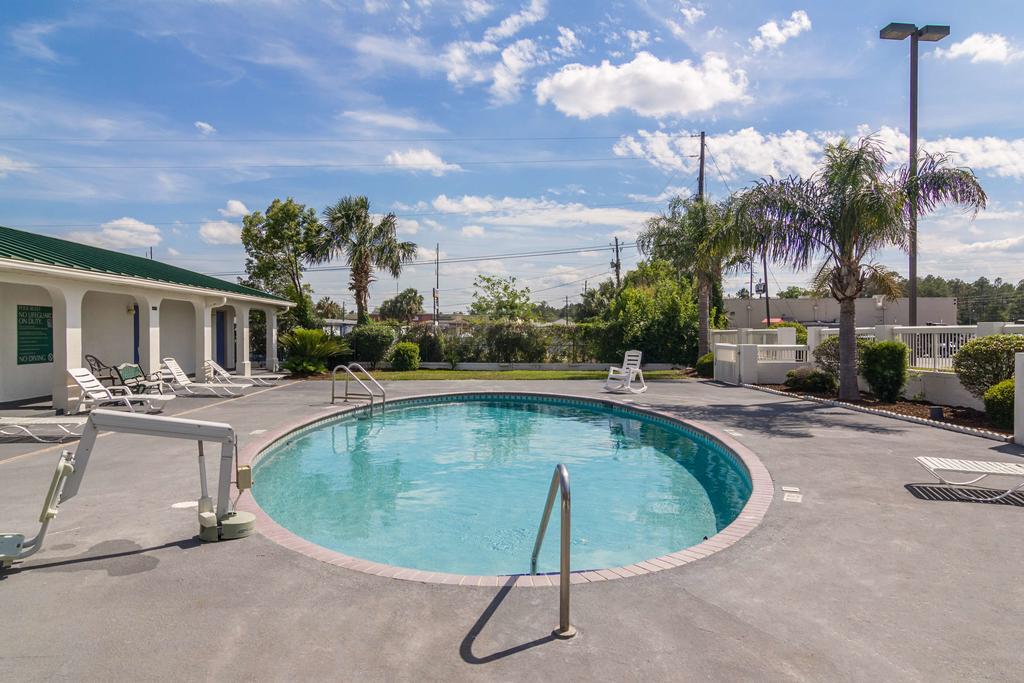 Motel 6 Waycross Kültér fotó