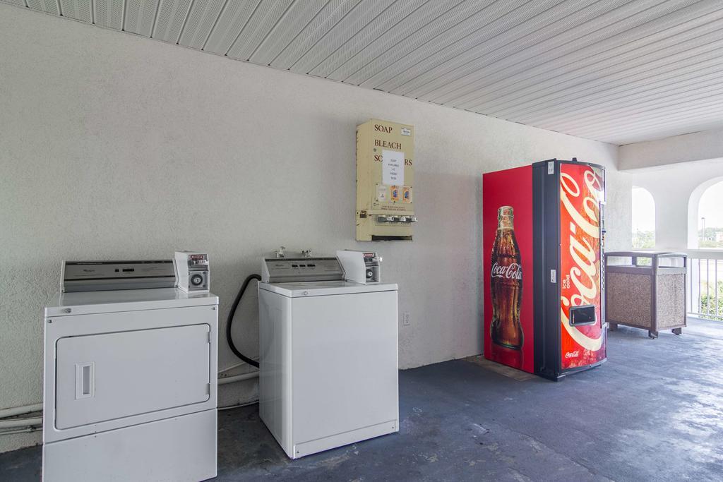 Motel 6 Waycross Kültér fotó